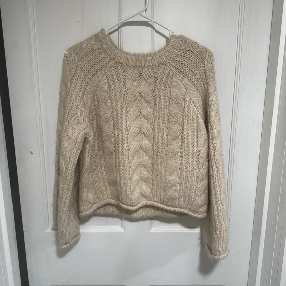 Universal Thread sweater